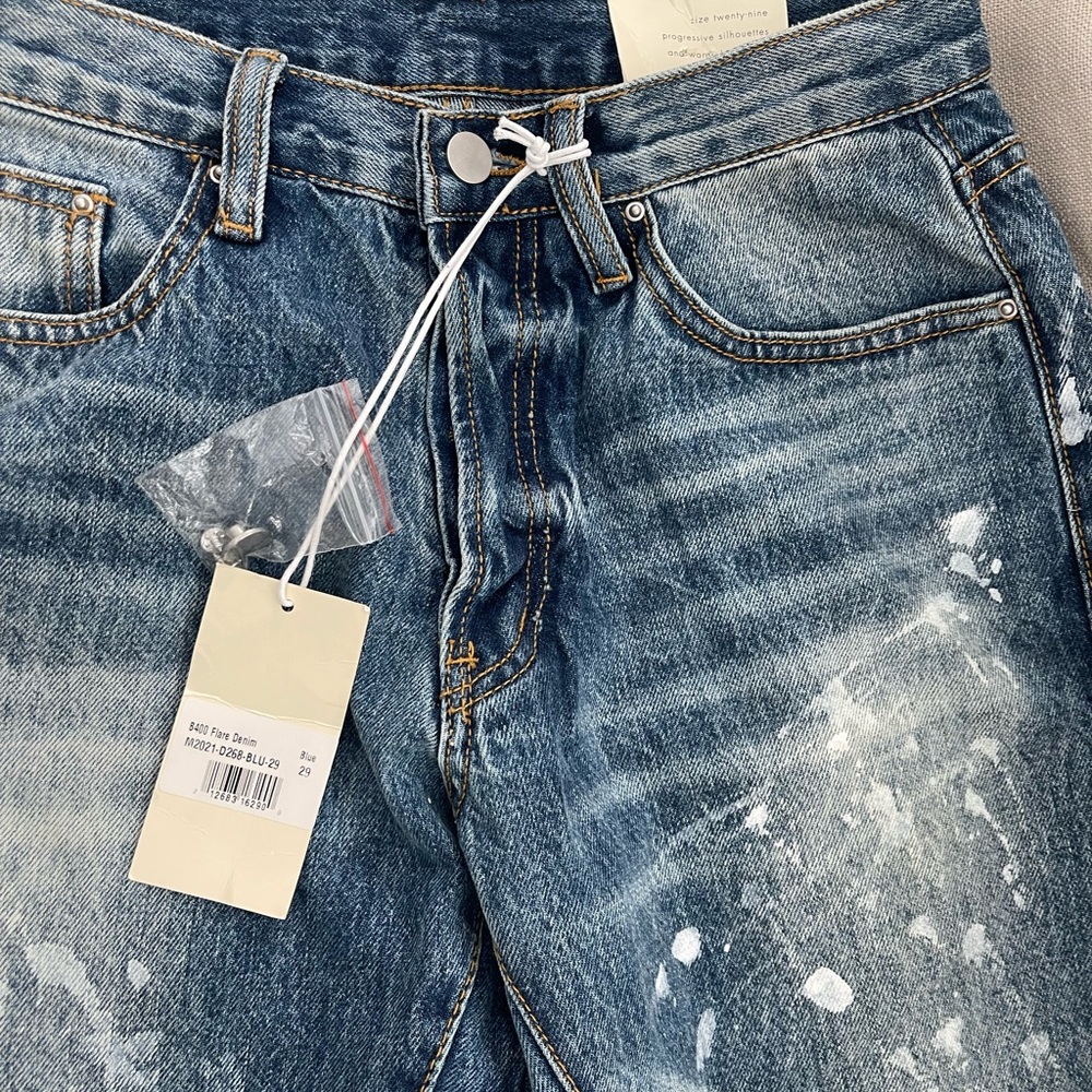 MNML Distressed Blue Relaxed Jeans